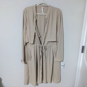 NY Collection Beige Chiffon Like trench Sz L